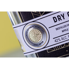 A security patch with foil embossing in 3 steps by RHINO E makes Gin Kyburg a real eye-catcher